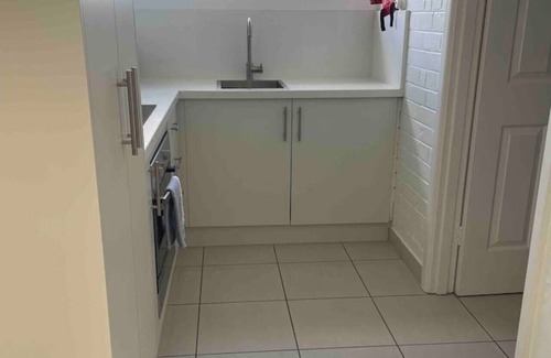 Lakes Entrance Apartamento | The Wheelhouse - 2br Waterfront Apartment en el centro de la ciudad.