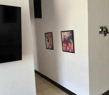 Athi River Casa | The white cottage