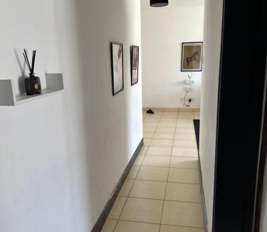 Athi River Casa | The white cottage
