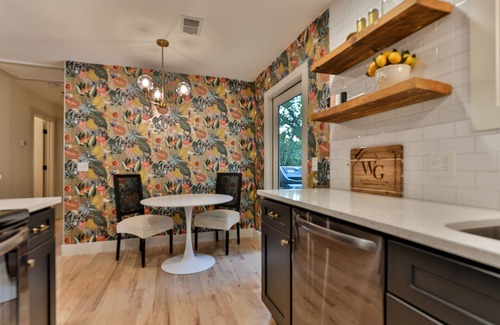 Franklin Casa | The White Goose Cottage in Downtown Franklin