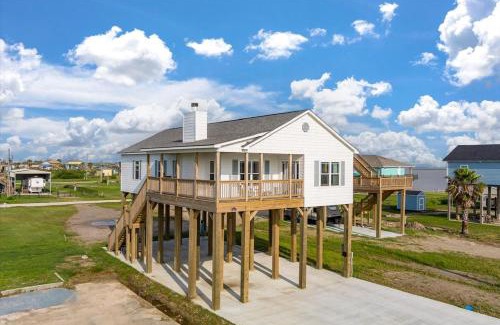 Gilchrist Casa | The White Heron home