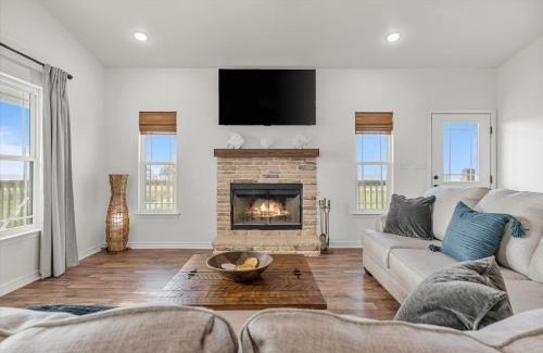 Gilchrist Casa | The White Heron home