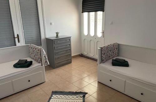 Salamis Casa | The White House - Aianteio