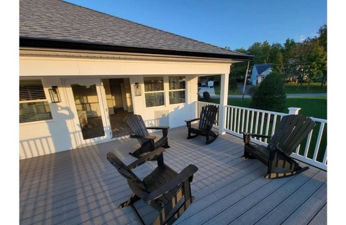 North East Casa | The White House on North East Harbor