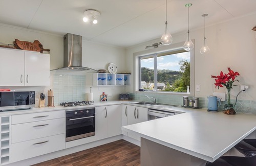 Picton Casa | The White House - Picton Retreat