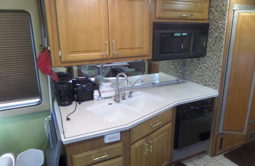 Tubac Casa | The White House RV in Tubac Village, AZ