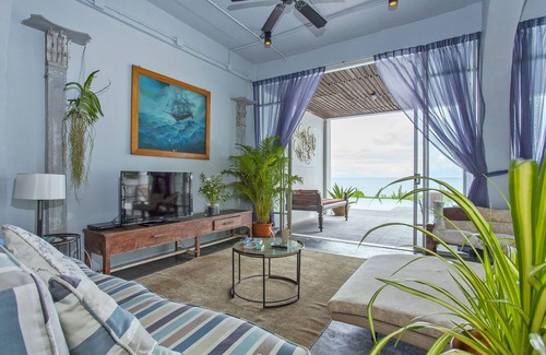 Mai Khao Casa | ⭐El White Pearl 5BR Modern Beachfront Pool Villa