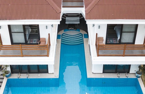 Panglao Casa | The Whitehouse by the Sea es su villa privada junto al mar.