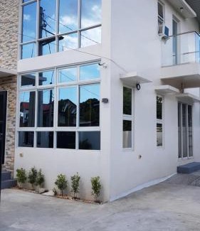 Calumpit Casa | The WhiteHouse Inn