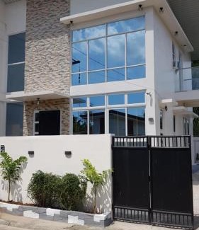 Calumpit Casa | The WhiteHouse Inn