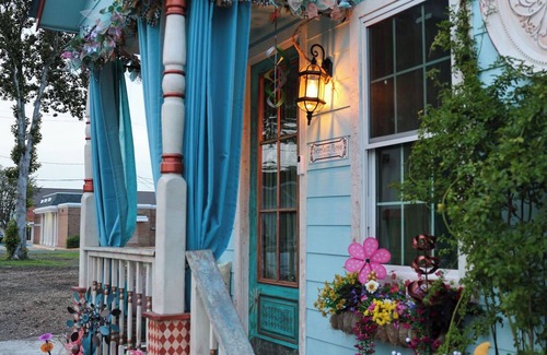 New Roads Casa | The Wildflower Inn of False River- Scarlett Rose Suite