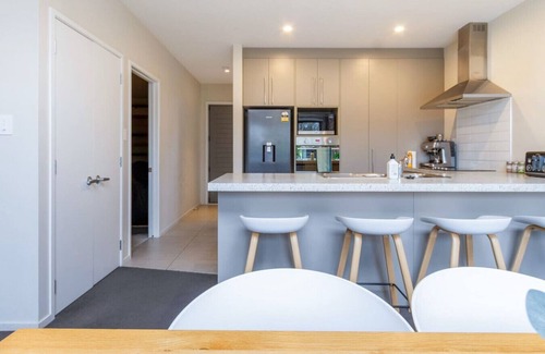 Christchurch Casa | The Willows Parkside Retreat