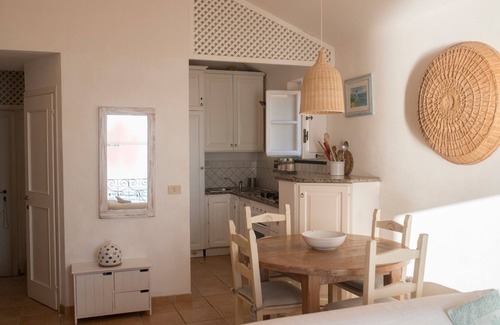 Palau Apartamento | Las ventanas con vista al mar.