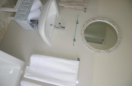 Eikenbosch Casa | The Winelands Guest House