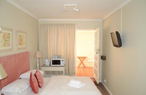 Eikenbosch Casa | The Winelands Guest House
