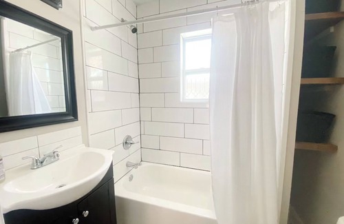 Northside District Casa | The Wittland - Cozy Little House in Downtown Lexington