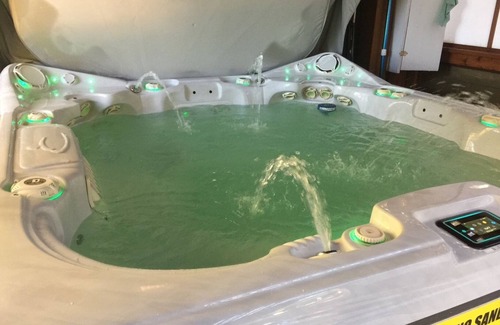 Black Creek Cabina | The Wood Shed at Saratoga Beach with hot tub