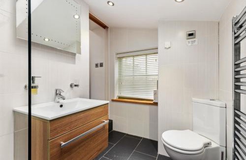 St Brides Apartamento | The Woodland Retreat Pembrokeshire Dog-friendly