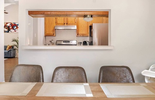 Grogan's Mill Casa | The Woodlands Stylish Stay! Minutes to Market Street’s world-class shopping