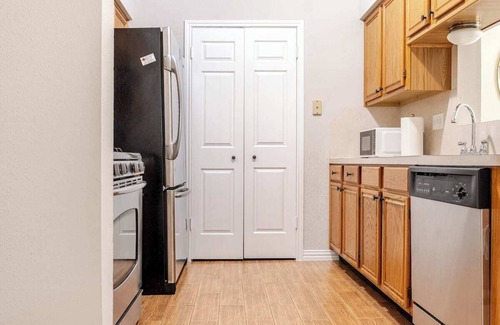 Grogan's Mill Casa | The Woodlands Stylish Stay! Minutes to Market Street’s world-class shopping