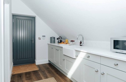 Henley Apartamento | The Woodpecker - 1 Bedroom Annexe