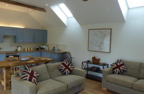 Meare Apartamento | The Woodshed - A newly built, 2 bedroom, cottage near Glastonbury