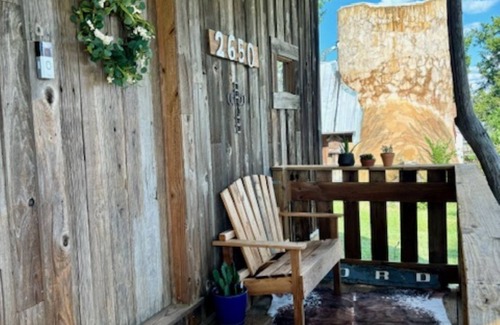 Huntsville Casa | The World-Famous Cowboy Hat House