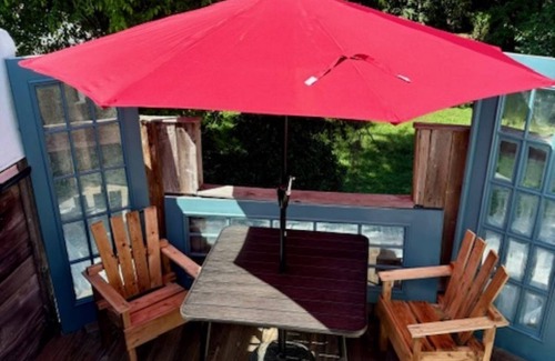 Huntsville Casa | The World-Famous Cowboy Hat House
