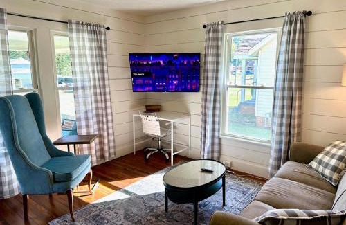 Long View Casa | The Wright Choice - Cozy Spot- Near to Aviation Museum