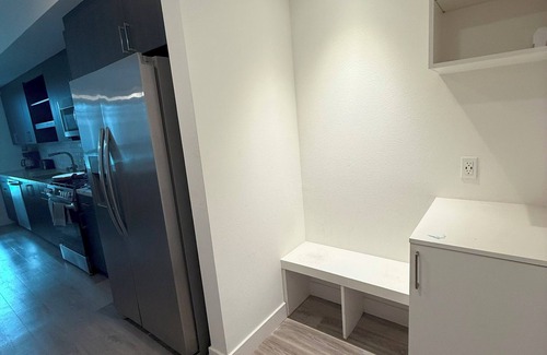 East Village Apartamento | The Wyatt at Makers Quarter: Downtown San Diego Living, Chic 1BR with WiFi & AC