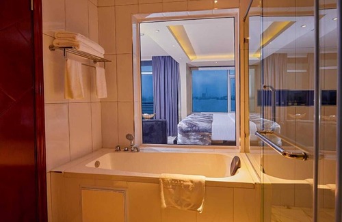 Lekki Phase 1 Hotel | The Yacht Hotel