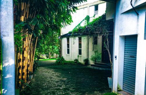 Seeduwa - Katunayake Casa | The Yacht Riverside Villa Near Colombo International Airport