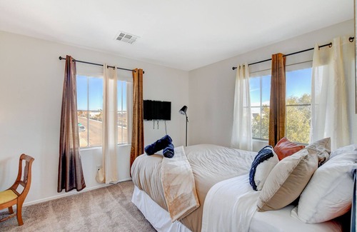 Rhodes Ranch Casa | The Yak Yak place
