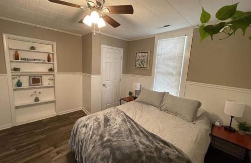 Winchester Casa | The Yellow Cottage By Tims Ford Lake