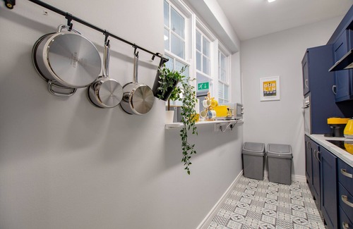 City Centre Dublin Casa | The Yellow Door by Shortstays, Sleeps 25, 2 mins from Temple Bar!