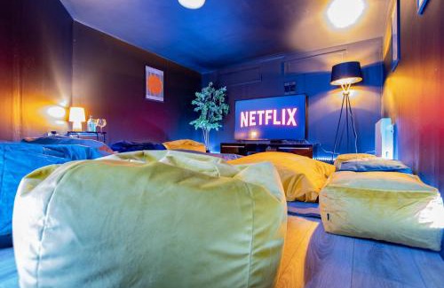 City Centre Dublin Casa | The Yellow Door by Shortstays