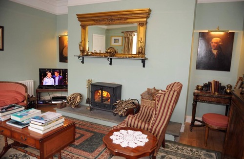 Navan Cama Y Desayuno | The Yellow House B&B