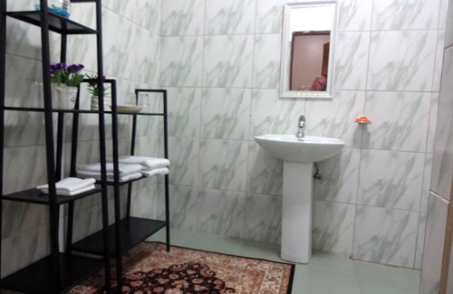 Tagbilaran Casa | The Yellow House