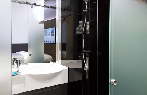 Temple Hotel | The Z Hotel City