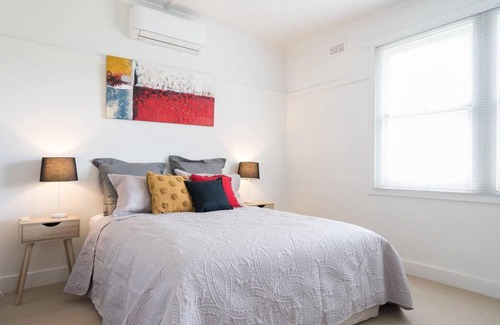 Rosebud Casa | 'The Zophey House' A Charming Coastal Cottage