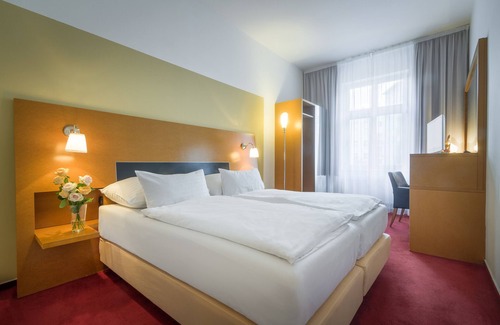 Zizkov Hotel | Theatrino