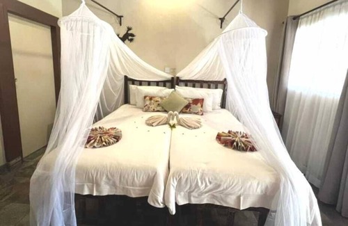 Kasane Cabina | Thebe River Safaris