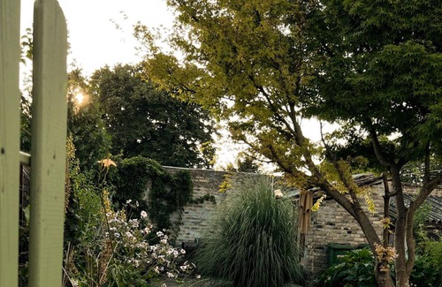 Grbavica Apartamento | TheCozyHouse-Pet Friendly, Cottage garden, Great location