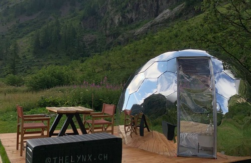 Salvan Cabina | Thelynx.ch : Cosy dome in the alps