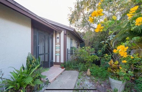 Indian Wells Casa | Theme Park Destination with Large Heated Pool