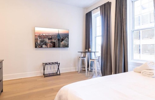 Gayborhood Apartamento | Thena Hotel 2nd Floor Studio Unit4