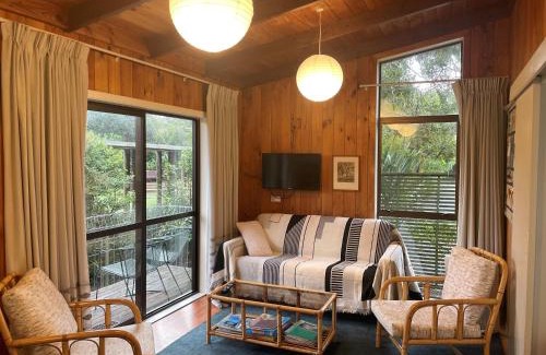 Waikanae Casa | Theo's Cottage