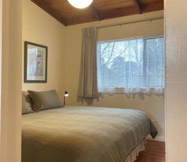 Waikanae Casa | Theo's Cottage