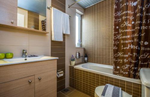 Makrys Tichos Apartamento | Theos Village Apartments