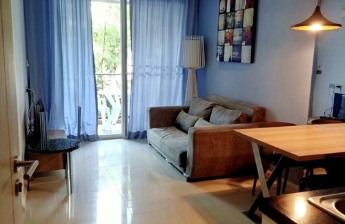 South Pattaya Condominio | There is a swimming pool for relaxing. Private parking
